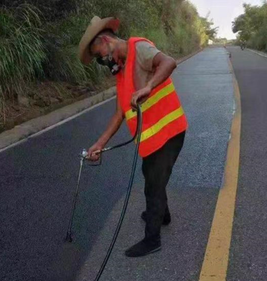 南川路面喷涂翻新彩色步道施工方案